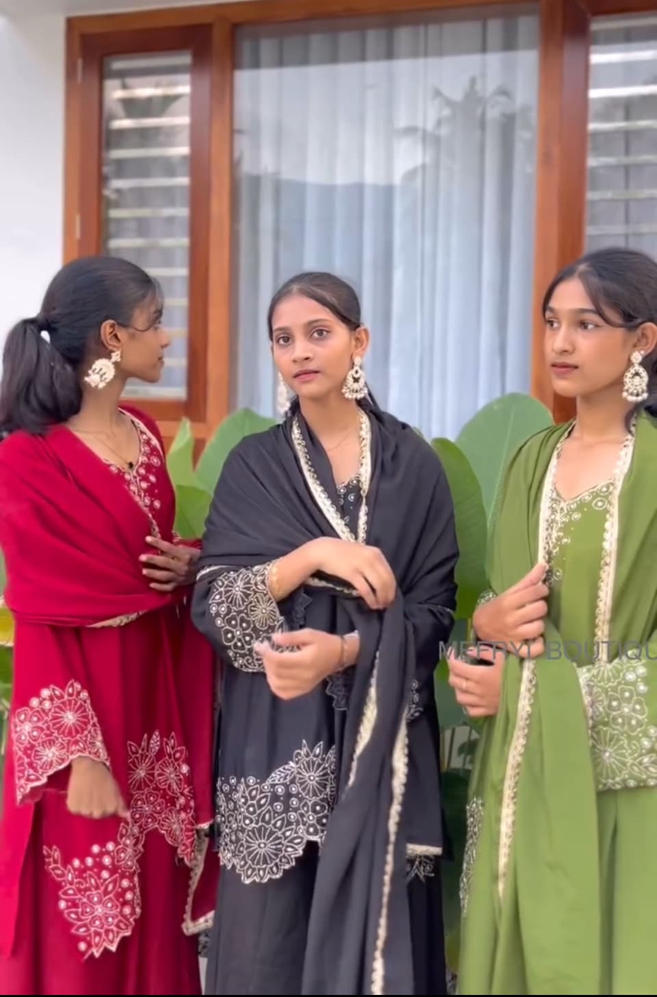 5499 TRENDING COLLECTION