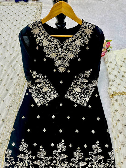 TRENDING COLLECTION